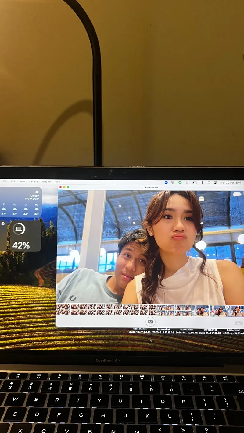 date berkedok laptopan